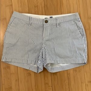 Never worn old navy shorts